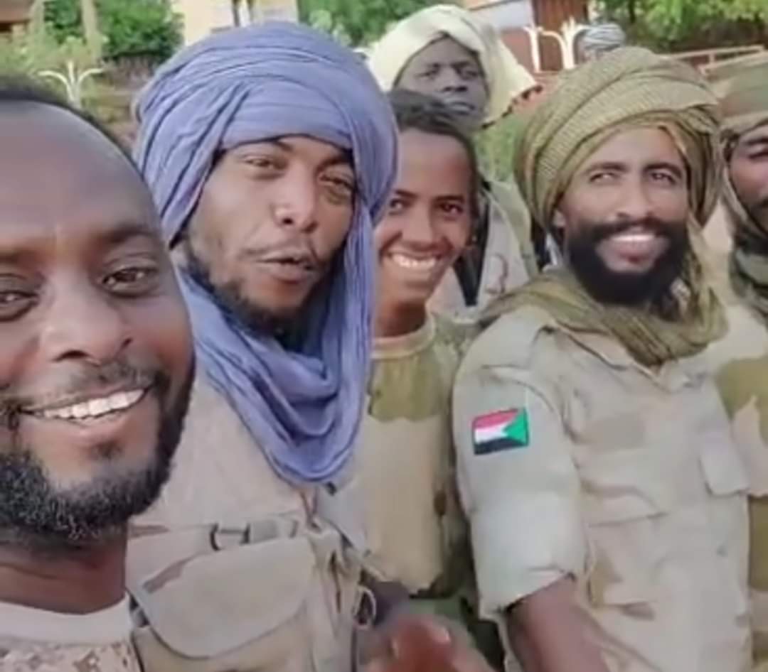 Surveillance du nombre de combattants dans les rangs de la milice “soutien rapide” des comités de résistance et des partis “sans vergogne”, dirigés par “Khaled Ajouba”.