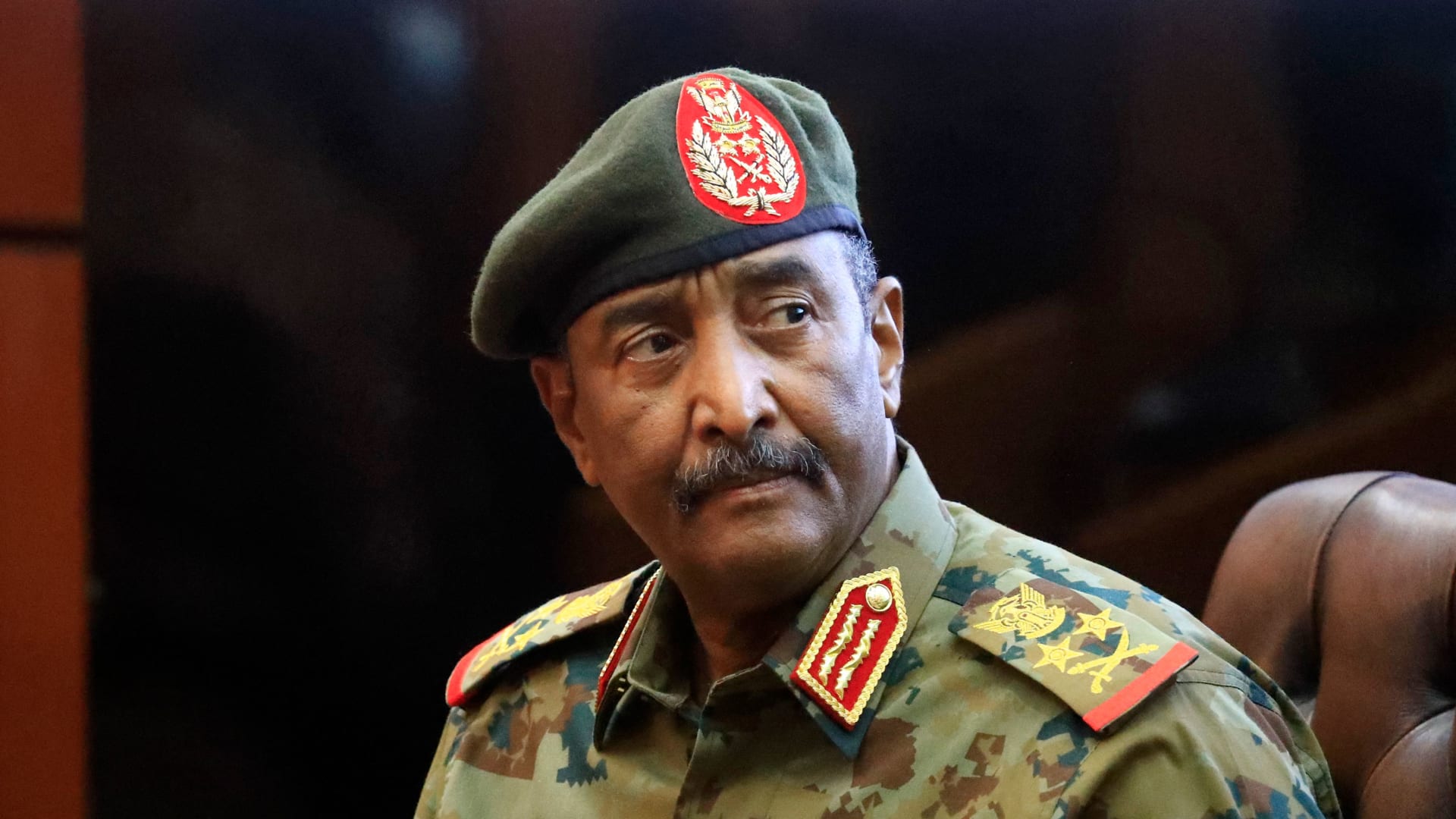 Al-Burhan : La phase de transition n’inclura aucun parti et l’armée retournera dans ses casernes après les élections